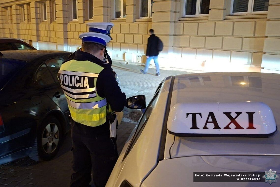 Kontrole przewozów „na aplikację”. Pod lupą 47 kierowców Kontrole przewozów „na aplikację”. Pod lupą 47 kierowców