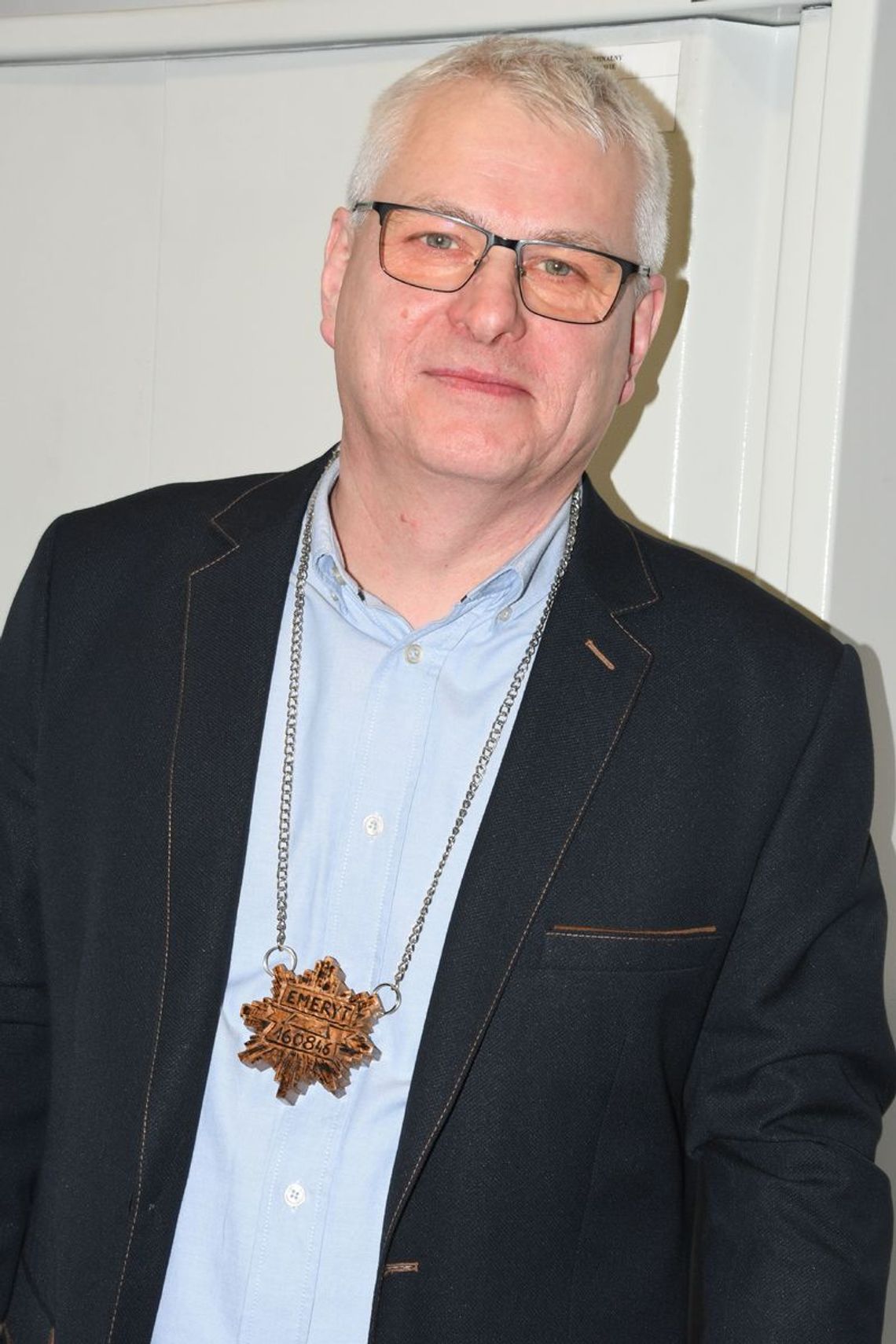 Legenda rzeszowskich poszukiwaczy przeszedł na emeryturę. Złapał blisko 3 tysiące kryminalistów