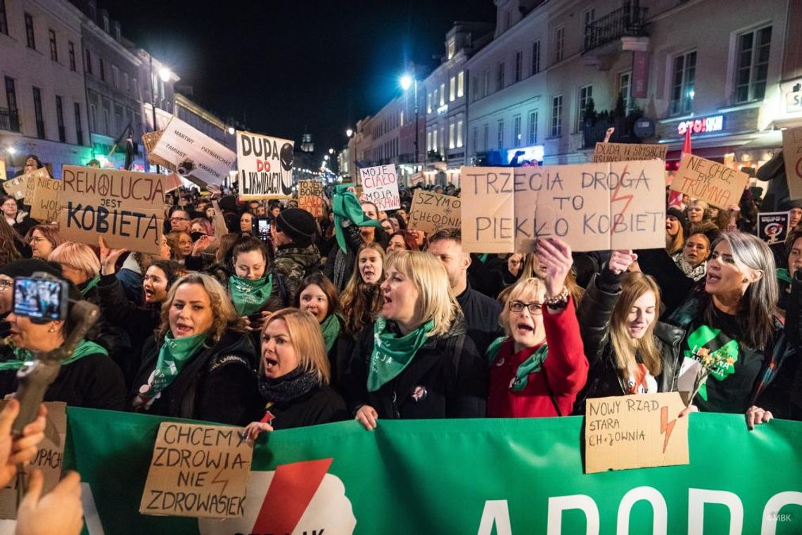 Lekarze przestali się bać. Jest więcej legalnych aborcji