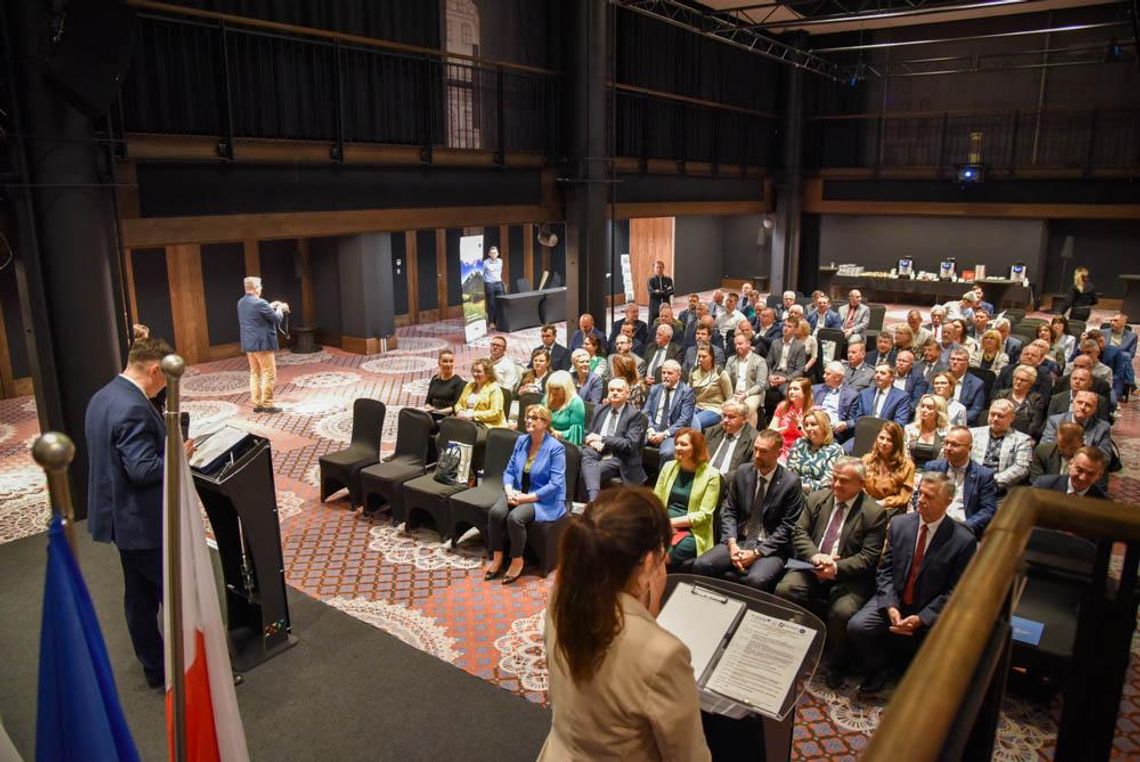 Międzynarodowa Konferencja Naukowa „Aglomeracje na obszarach transgranicznych EU” w ramach projektu pn. „Silne aglomeracje-silne Karpaty”