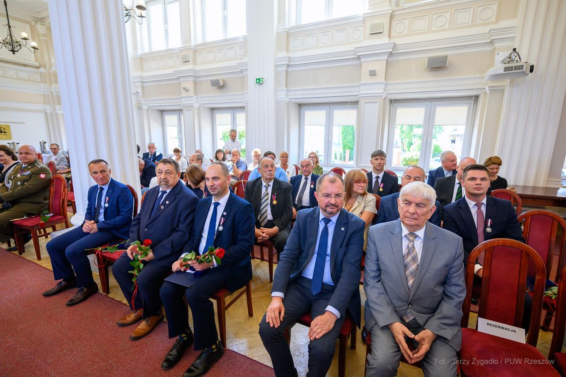 Mieszkańcy Podkarpacia odebrali prestiżowe odznaczenia [FOTO]