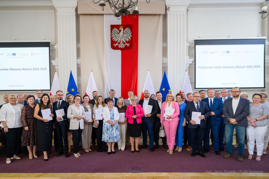 Miliony na wsparcie rodzin i osób starszych. Rządowe programy w Podkarpaciu