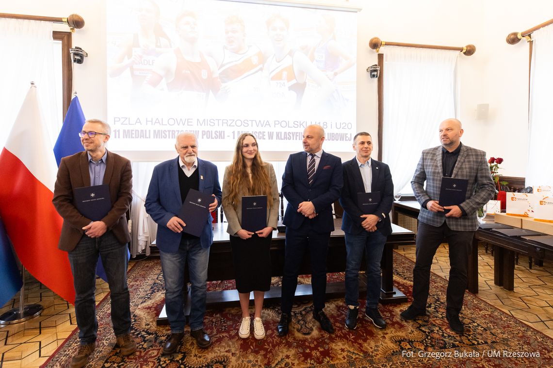 Młodzi lekkoatleci CWKS Resovia Rzeszów najlepsi w Polsce: 11 medali i triumf w klasyfikacji klubowej [ZDJĘCIA]