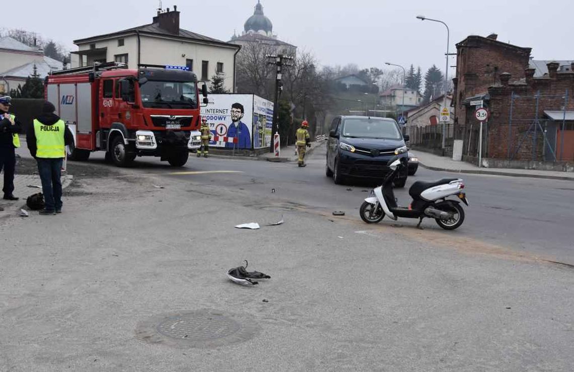 Motorowerzysta zderzył się z Toyotą. Znajdował się pod wpływem alkoholu