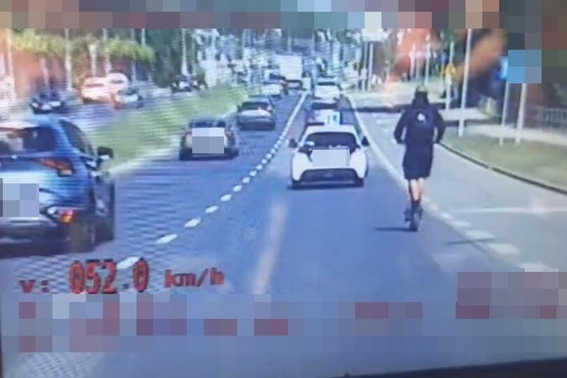 Nastolatek pędził hulajnogą 52 km/h po Rzeszowie. Sprawą zajmie się sąd rodzinny [WIDEO]