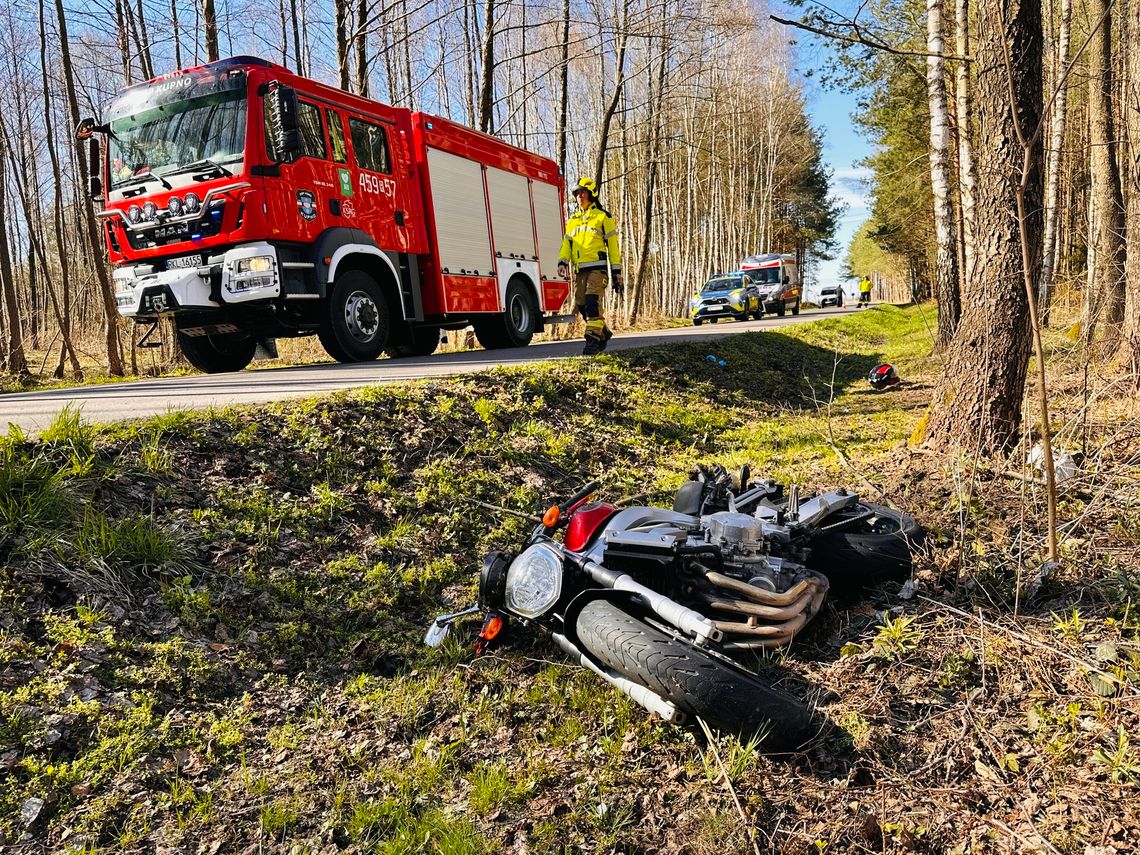 Niespokojna Wielka Niedziela na Podkarpaciu: wypadek motocyklisty w Kupnie