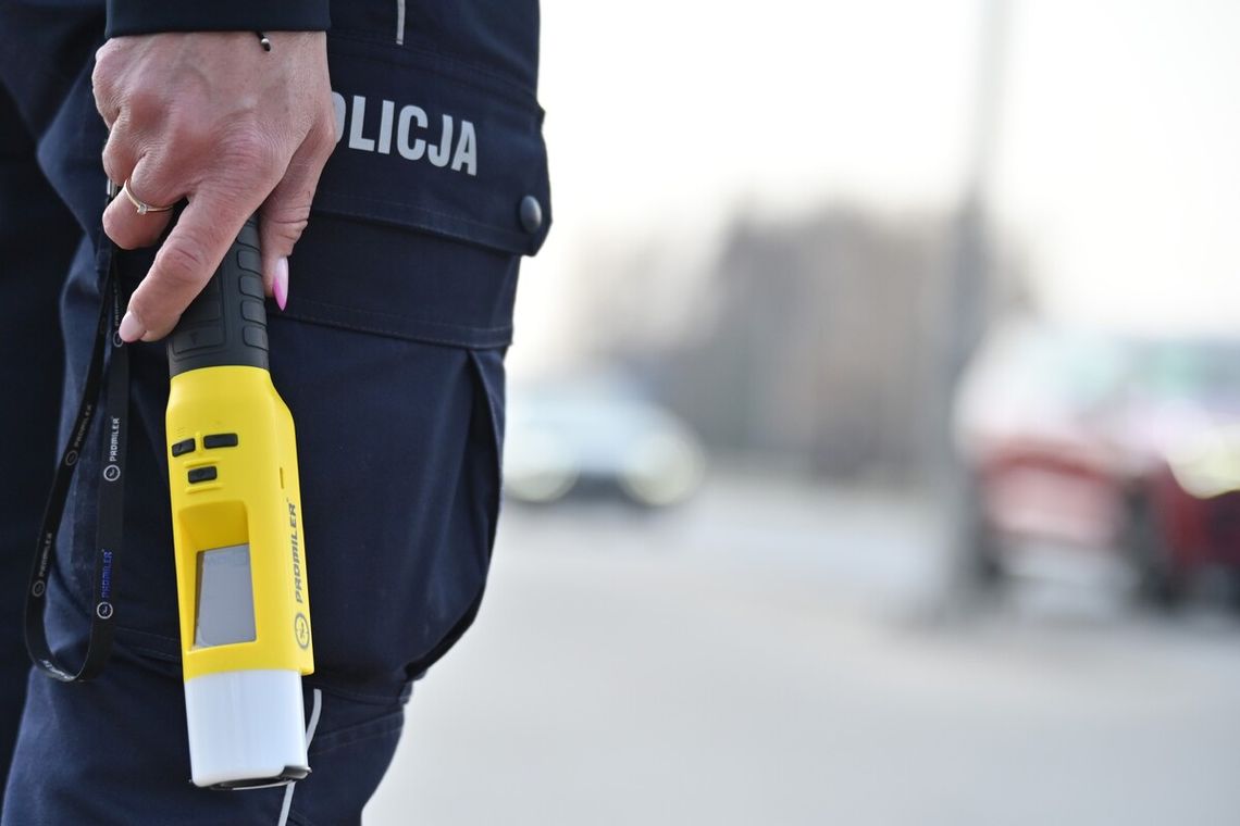 Nietrzeźwa matka wiozła 5-latkę do przedszkola Nietrzeźwa matka wiozła 5-latkę do przedszkola