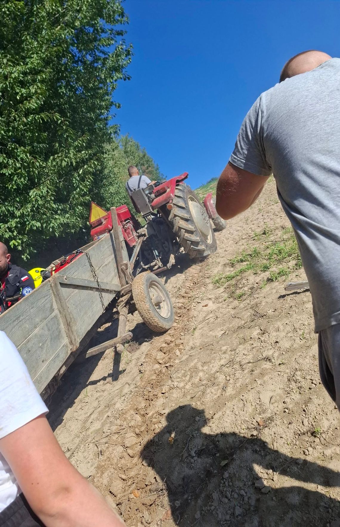 Nietypowa akcja pod Bieździadką: trudny teren i chory pacjent Nietypowa akcja pod Bieździadką: trudny teren i chory pacjent