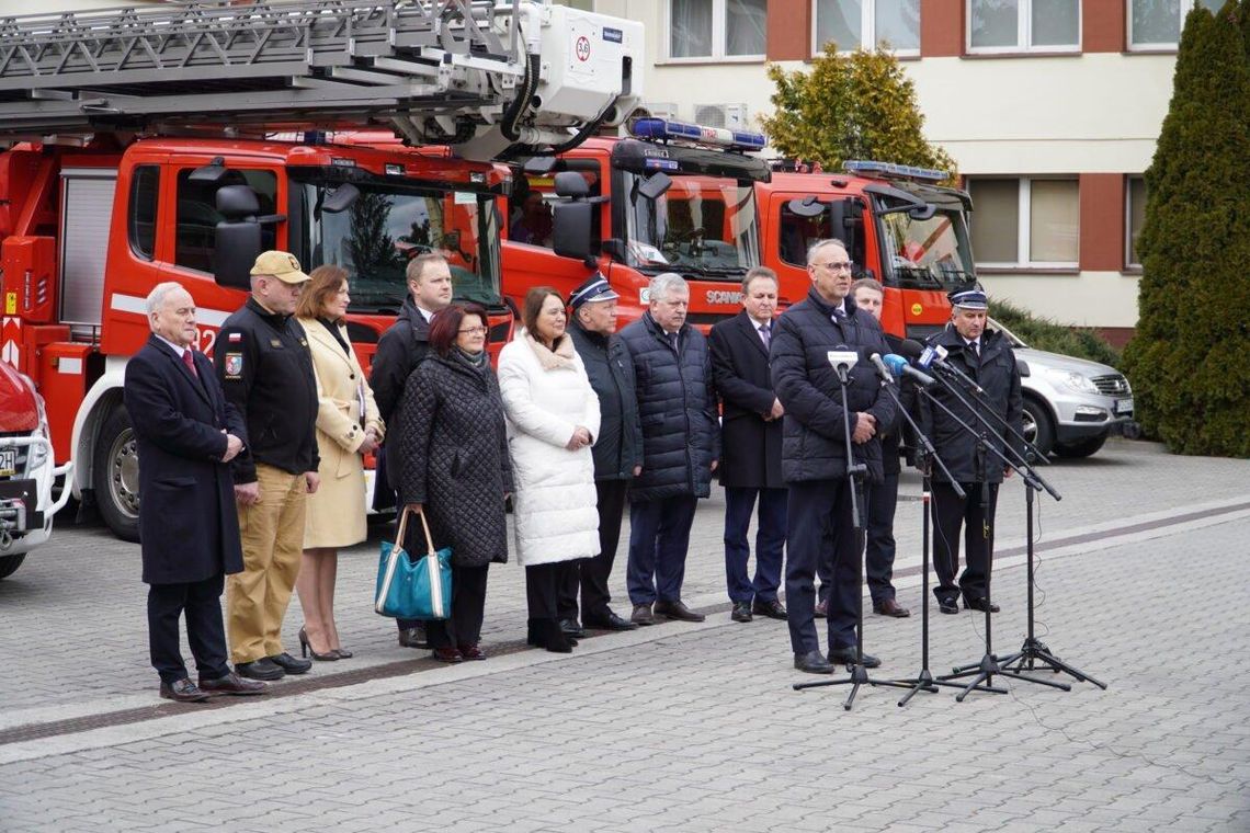 Nowe samochody trafią do jednostek OSP z powiatu rzeszowskiego