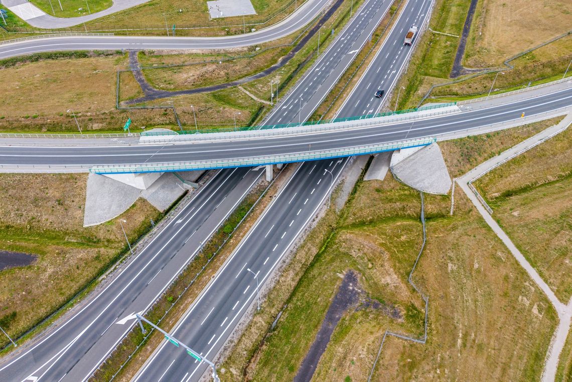 Nowy odcinek S19 gotowy dla kierowców. Rusza etapowe otwieranie trasy w kierunku Jasionki Nowy odcinek S19 gotowy dla kierowców. Rusza etapowe otwieranie trasy w kierunku Jasionki