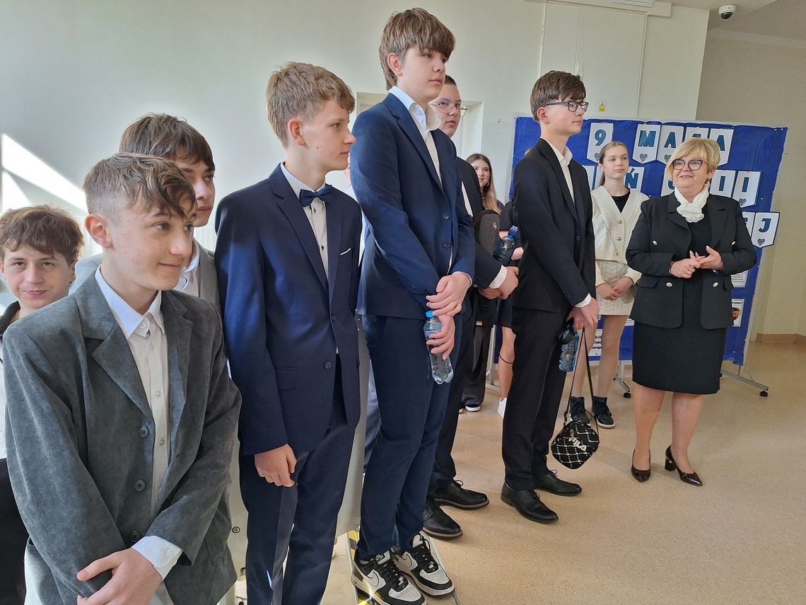 Ósmoklasiści rozpoczęli egzaminy. Wielki dzień w Rzeszowie i całej Polsce!