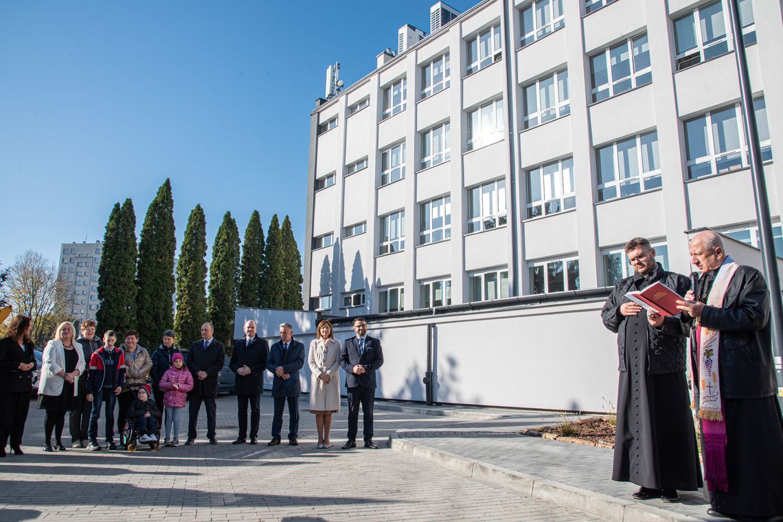 Otwarcie budynku Powiatowego Centrum Pomocy Rodzinie i Poradni Psychologiczno-Pedagogicznej Nr 1 w Rzeszowie