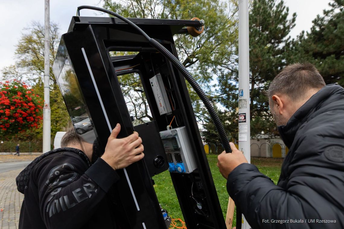 Pierwszy ogólnodostępny alkomat w Rzeszowie. Można sprawdzić trzeźwość przez całą dobę Pierwszy ogólnodostępny alkomat w Rzeszowie. Można sprawdzić trzeźwość przez całą dobę