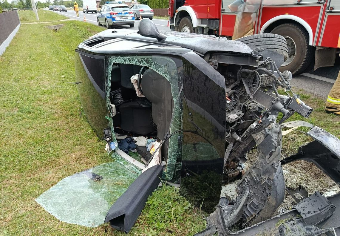 Pijany kierowca skasował auto! Miał 1,2 promila i nie posiadał prawa jazdy Pijany kierowca skasował auto! Miał 1,2 promila i nie posiadał prawa jazdy