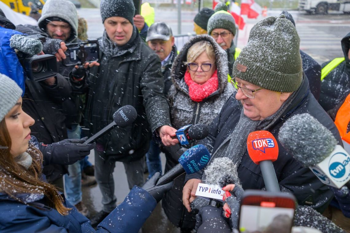 Po spotkaniu z ministrem Siekierskim rolnicy zawiesili protest w Medyce