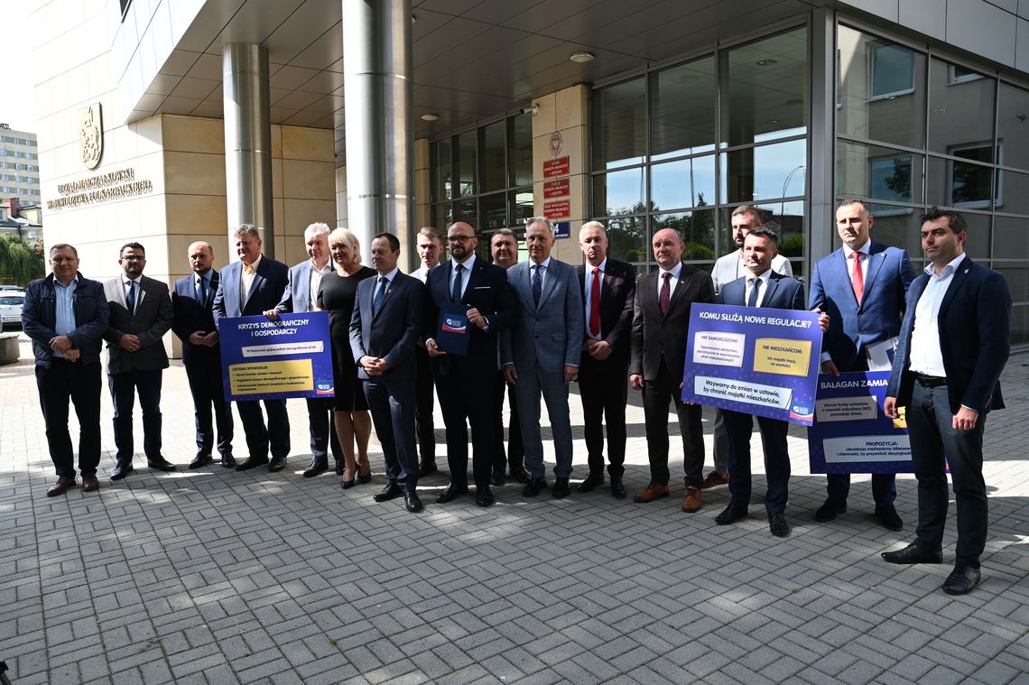 Podkarpaccy samorządowcy zbierają podpisy przeciwko planom ogólnym
