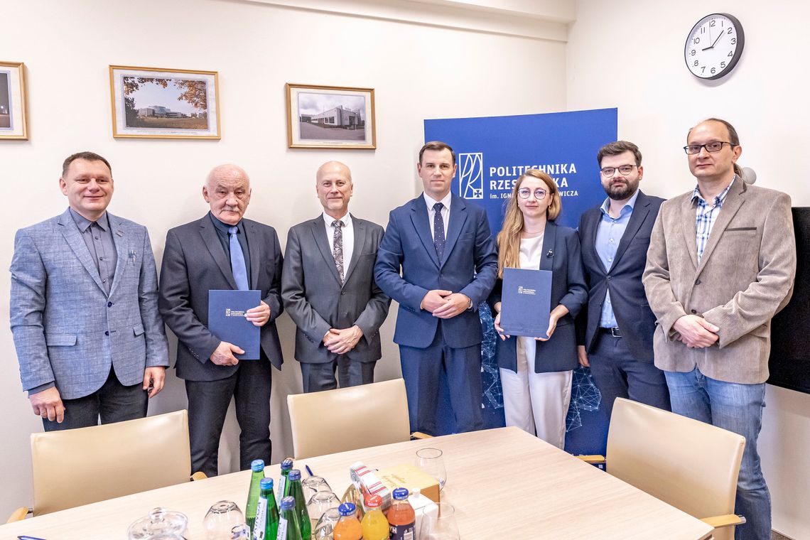 Politechnika Rzeszowska rozwija współpracę z przemysłem i medycyną Politechnika Rzeszowska rozwija współpracę z przemysłem i medycyną