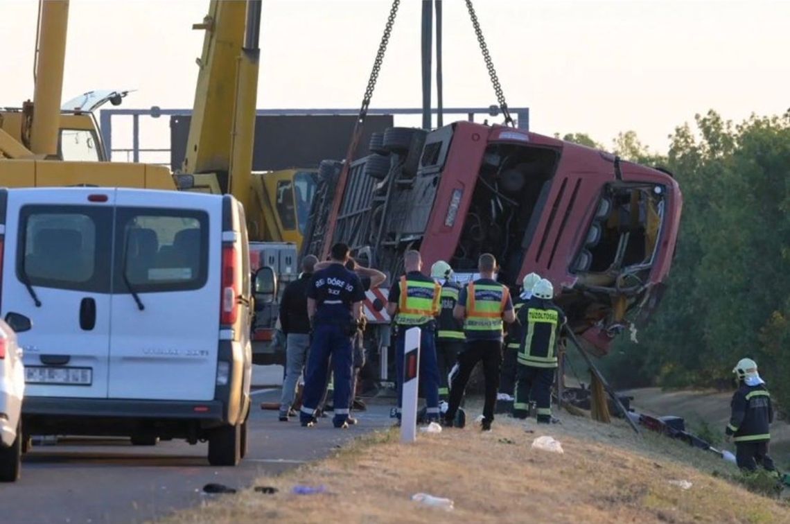 Polski autokar z pielgrzymami z Podkarpacia rozbił się na Węgrzech. 12 osób nie żyje, kilkanaście rannych!