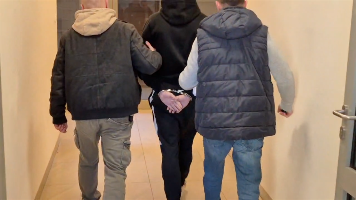 Ponad kilogram narkotyków w garażu. 20-latek tymczasowo aresztowany Ponad kilogram narkotyków w garażu. 20-latek tymczasowo aresztowany