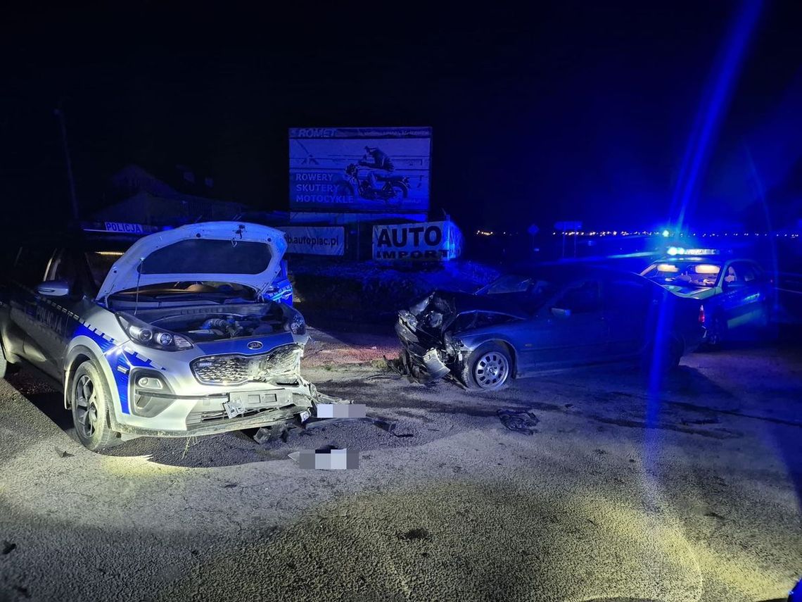 Pościg za BMW w Przeworsku. 17-latek staranował dwa radiowozy