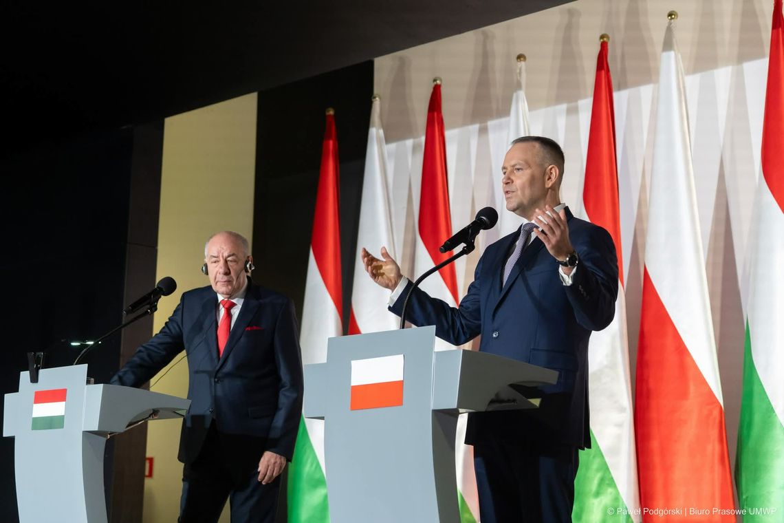 Prezydent Nawrocki w Przemyślu „skoczył” do dziennikarza TVN Prezydent Nawrocki w Przemyślu „skoczył” do dziennikarza TVN