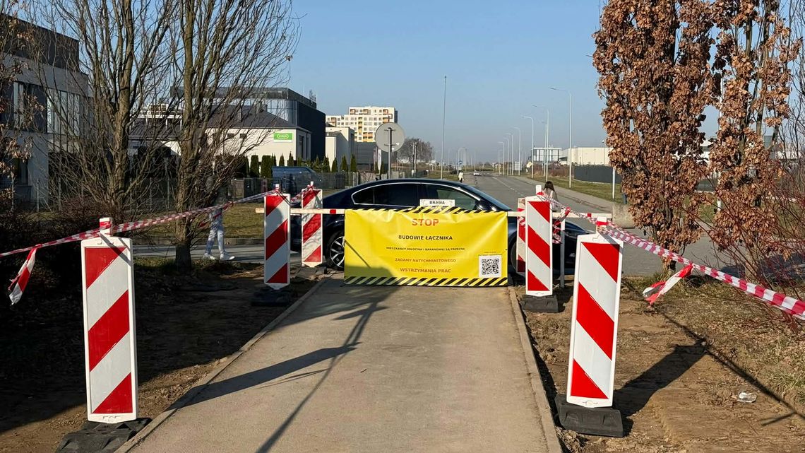 Protest mieszkańców zablokował prace przy łączniku Technologiczna–Miłocińska w Rzeszowie [ZDJĘCIA]