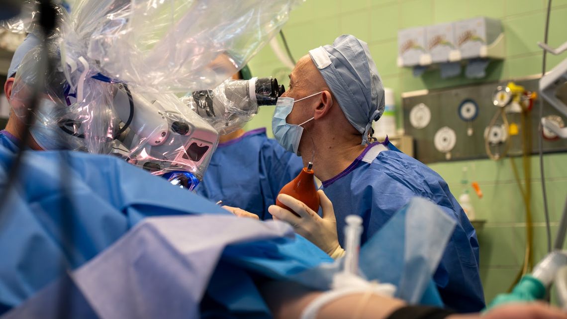 Przełom w medycynie na Podkarpaciu. W Rzeszowie wszczepiono pierwszy implant ślimakowy