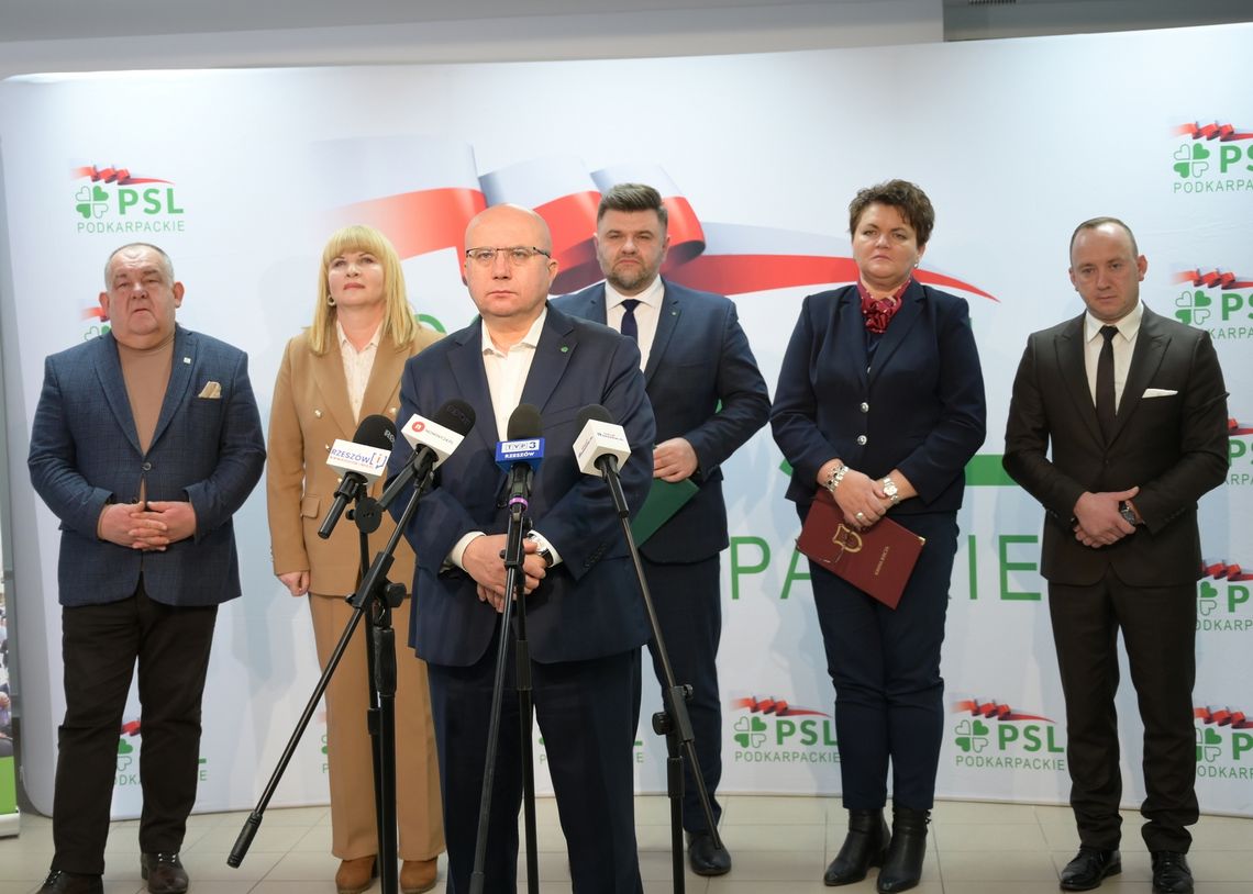 "Przywracamy Pamięć!" Tablica "Bircza" wraca na Grób Nieznanego Żołnierza