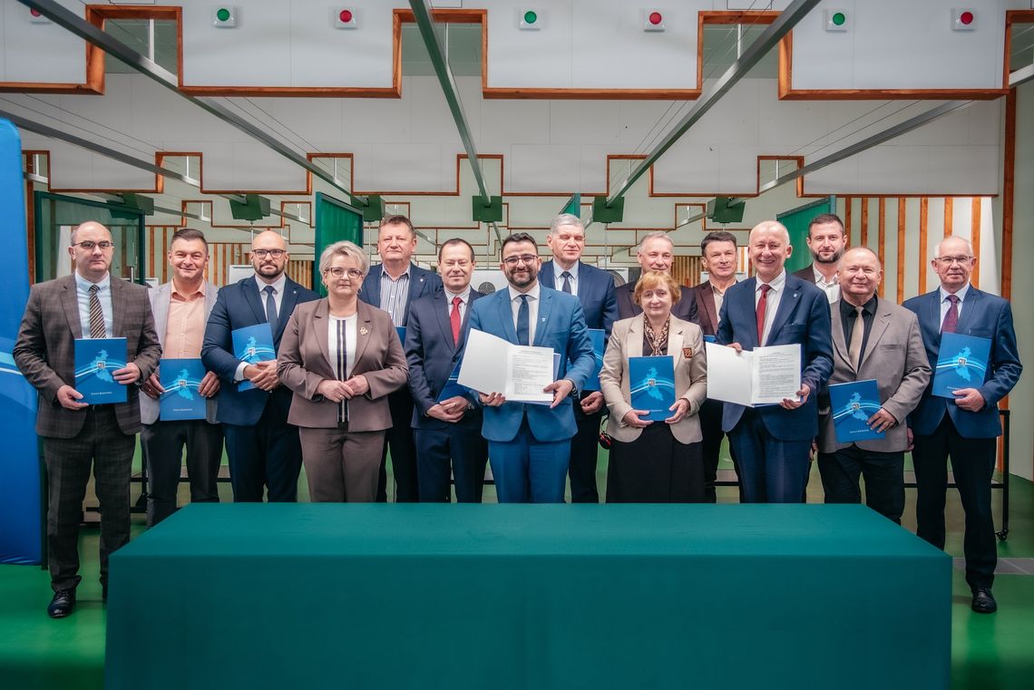 Razem silniejsi. Powiaty rzeszowski i łańcucki łączą siły dla bezpieczeństwa mieszkańców Razem silniejsi. Powiaty rzeszowski i łańcucki łączą siły dla bezpieczeństwa mieszkańców