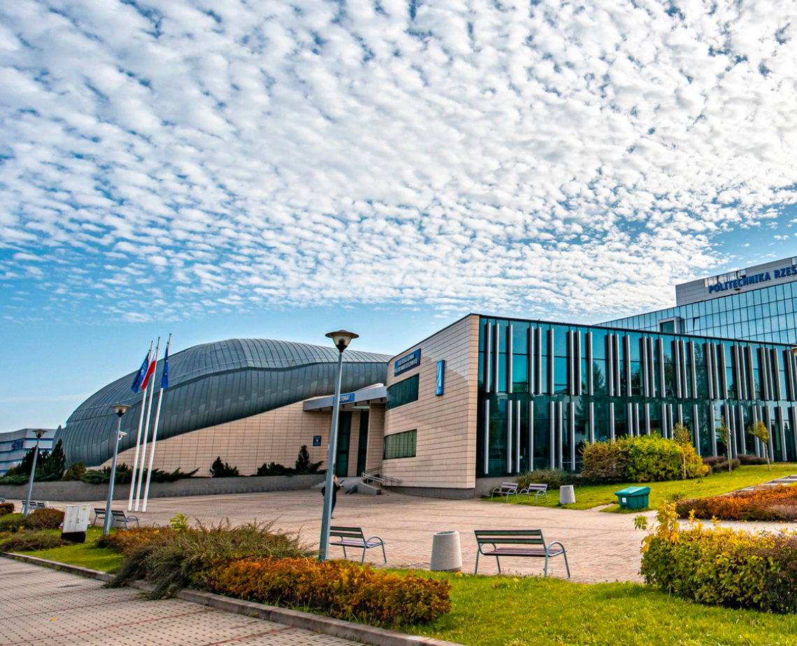 Rzeszów centrum innowacji. Międzynarodowe zawody robotów i piknik kosmiczny nadchodzą Rzeszów centrum innowacji. Międzynarodowe zawody robotów i piknik kosmiczny nadchodzą