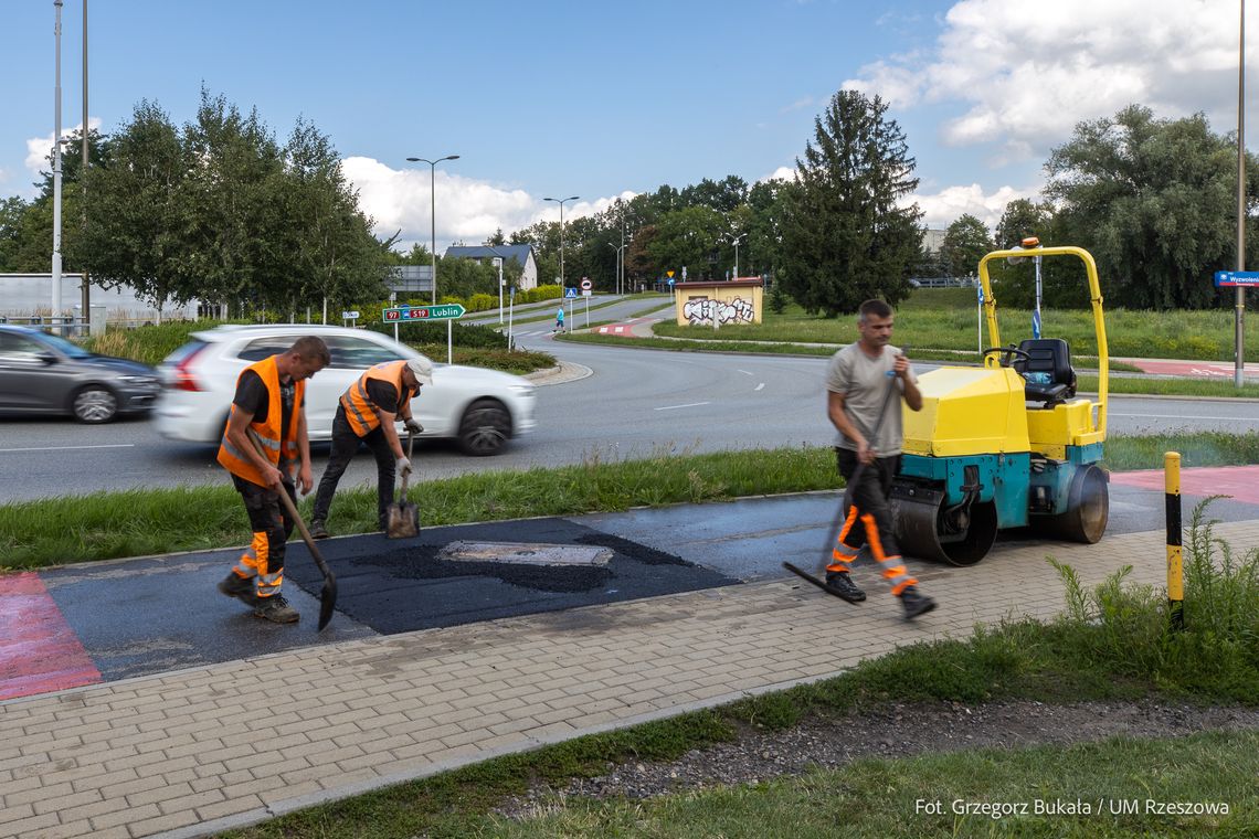 Rzeszów dba o rowerzystów. Wakacyjne prace na ścieżkach rowerowych