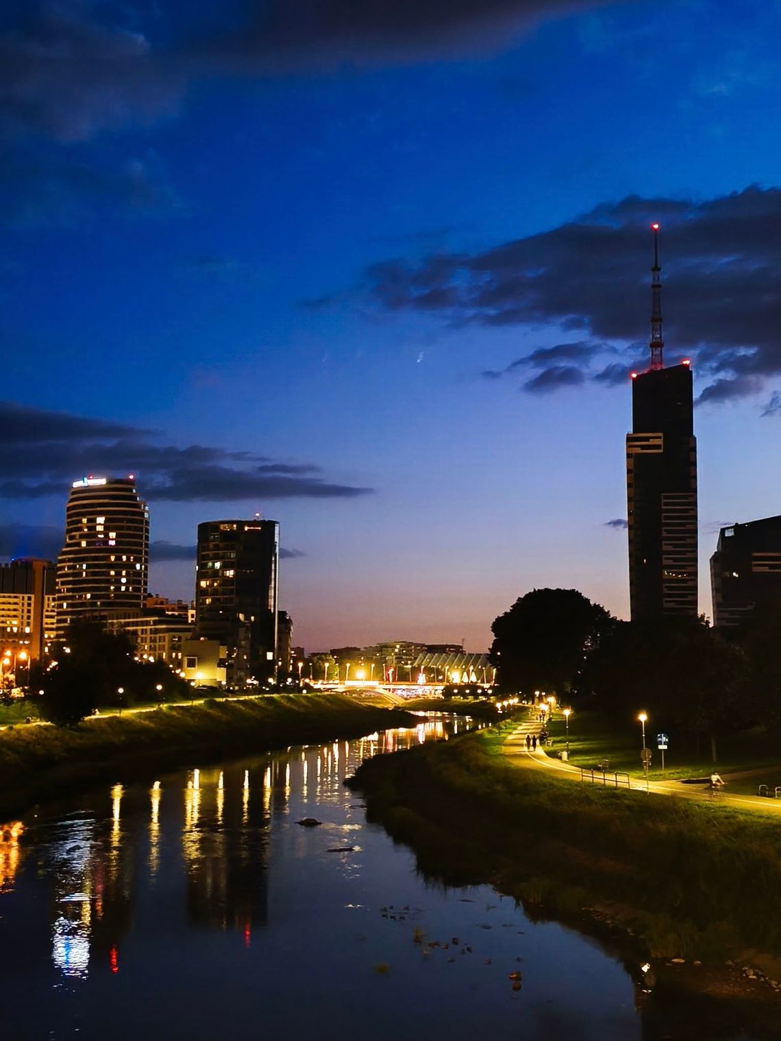 Rzeszów gasi światła dla Ziemi. Symboliczne sześćdziesiąt minut bez prądu