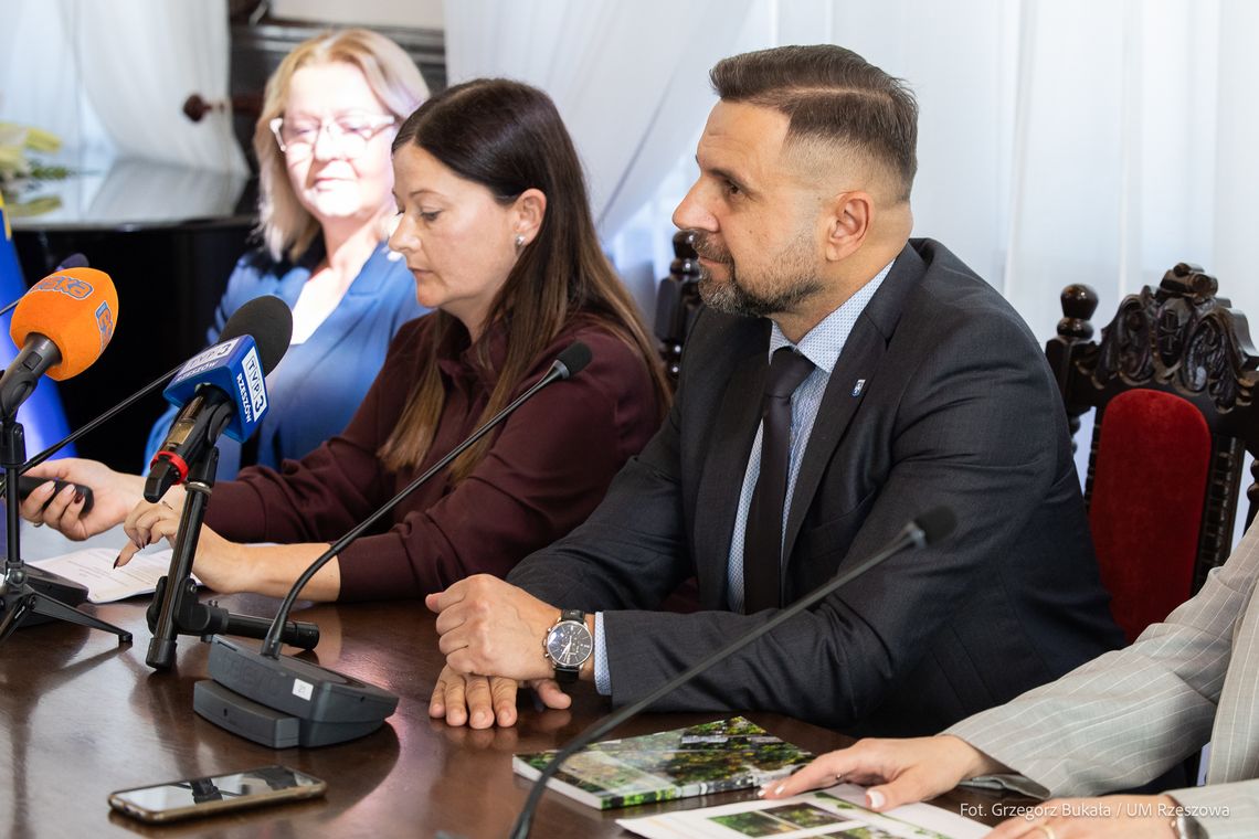 Rzeszów i Iwano-Frankiwsk działają wspólnie dla miejskiej zieleni Rzeszów i Iwano-Frankiwsk działają wspólnie dla miejskiej zieleni