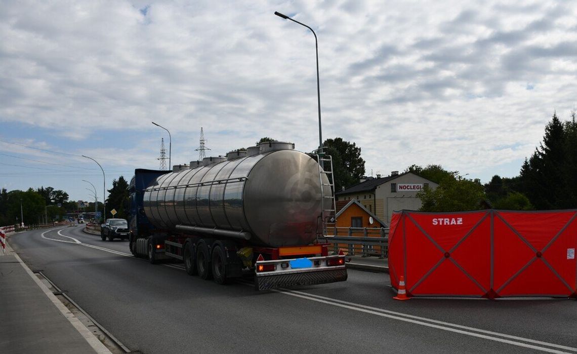 Śmiertelne potrącenie na moście. Ogromne utrudnienia na trasie Gorlice – Krosno