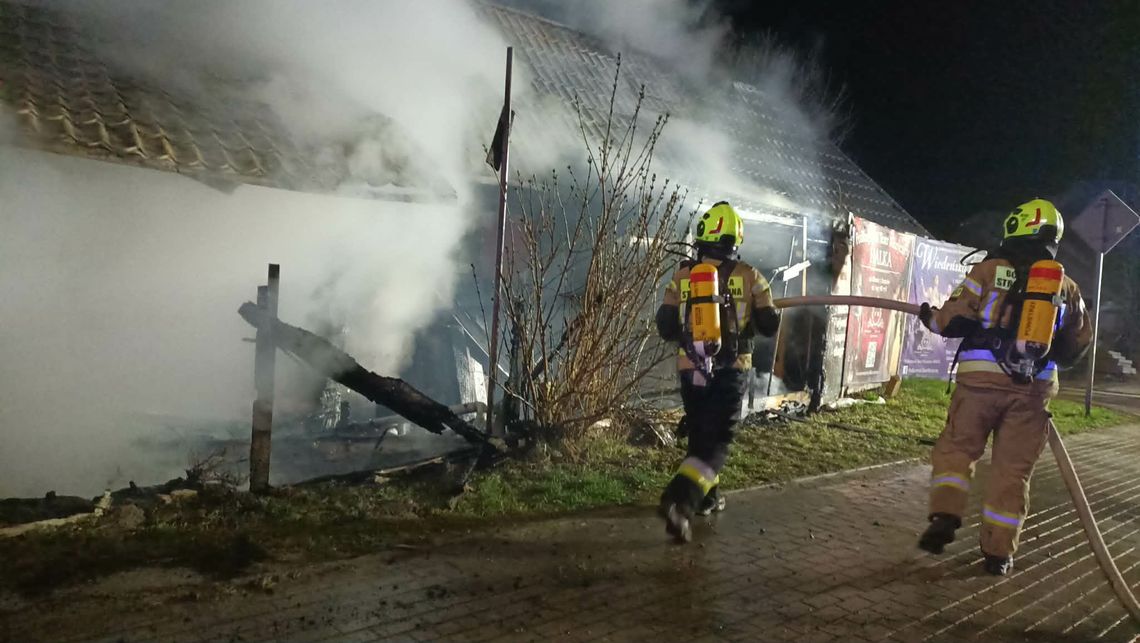 Spłonęła Galeria Sztuki Światowid  w Tyczynie [ZDJĘCIA]