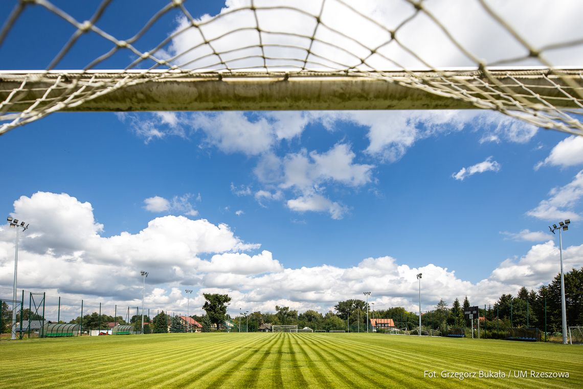 Stadion Grunwaldu Budziwój prawie skończony