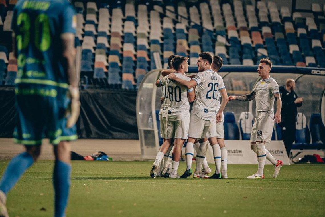 Stal Rzeszów wygrywa z Odrą Opole 4:2