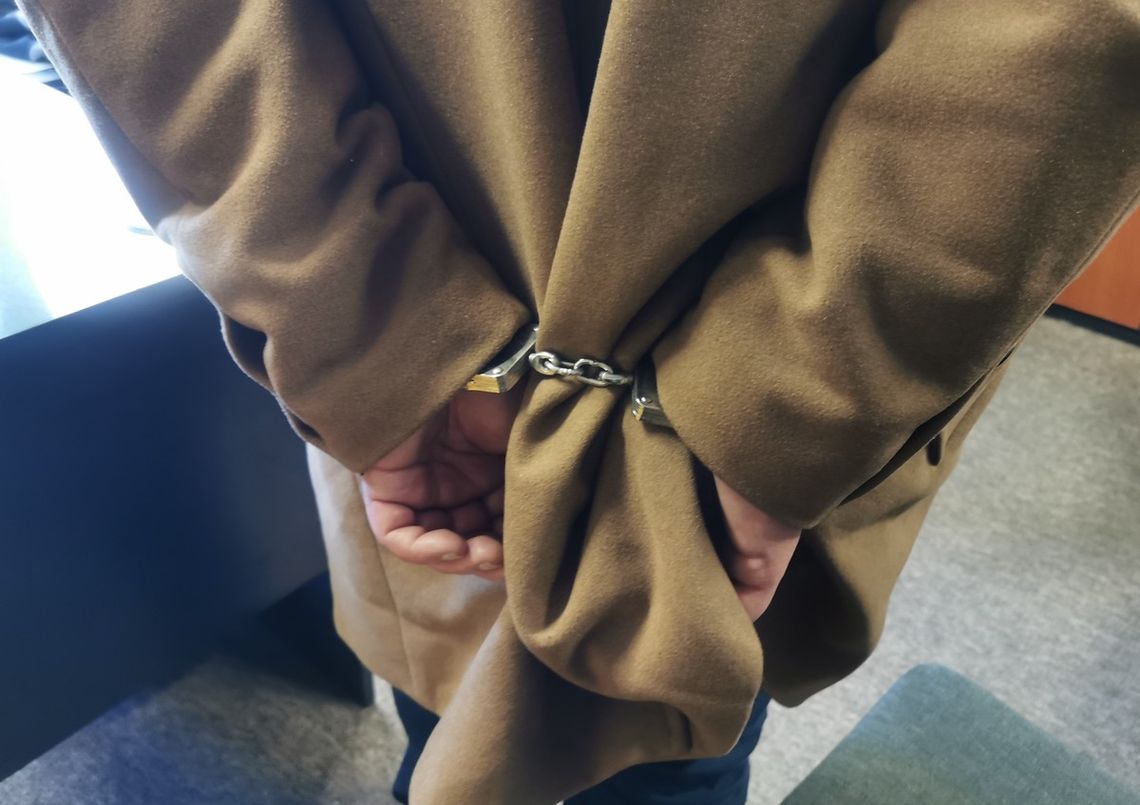 Stalking w sieci i realu. Rzeszowska policja zatrzymała 48-latka nękającego kobietę