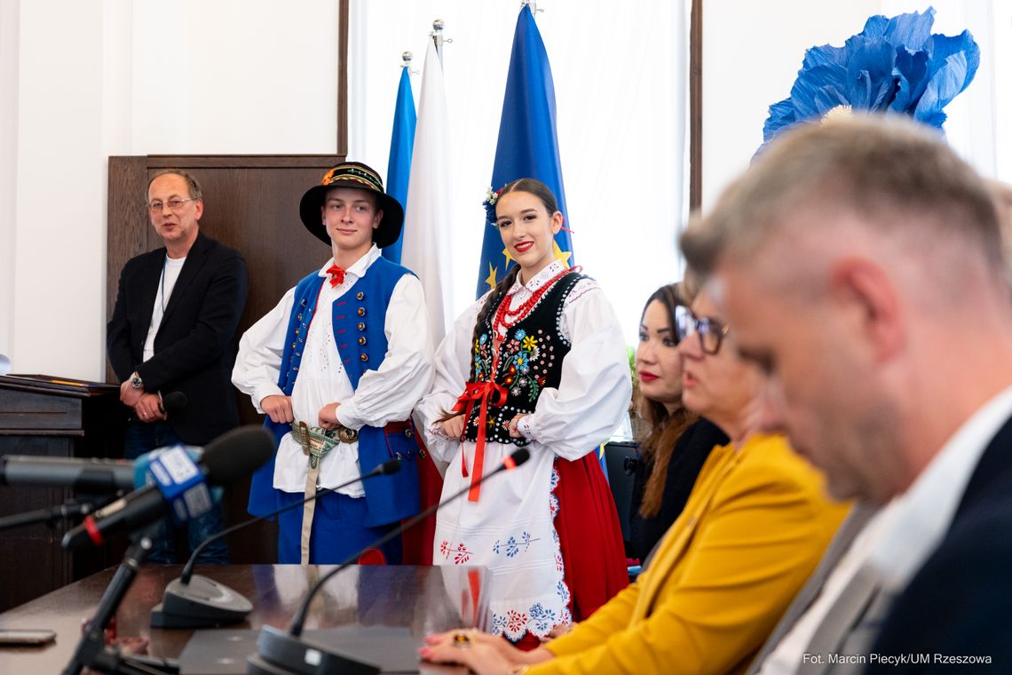 Światowy Festiwal Polonijnych Zespołów Folklorystycznych już w lipcu Światowy Festiwal Polonijnych Zespołów Folklorystycznych już w lipcu