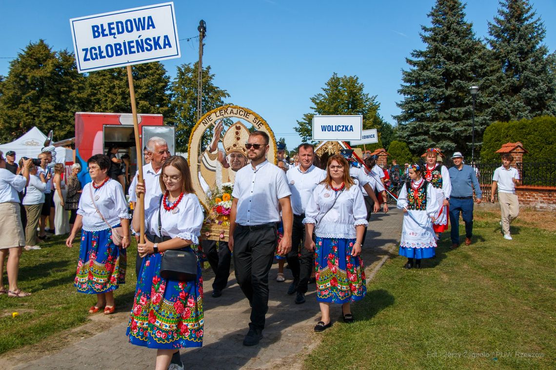 Święto Plonów w Mrowli. Dożynki Gminy Świlcza [ZDJĘCIA]