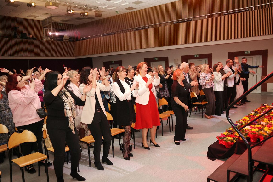 Taneczny Dzień Kobiet w Trzcianie [ZDJĘCIA]