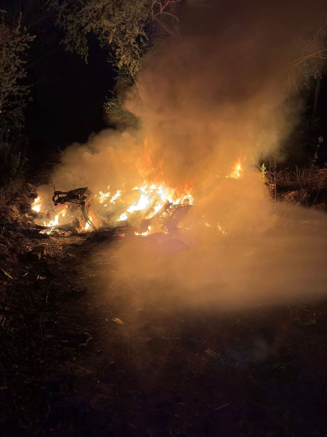 Toksyczny ogień przy Senatorskiej. Czy ktoś w końcu poniesie konsekwencje?