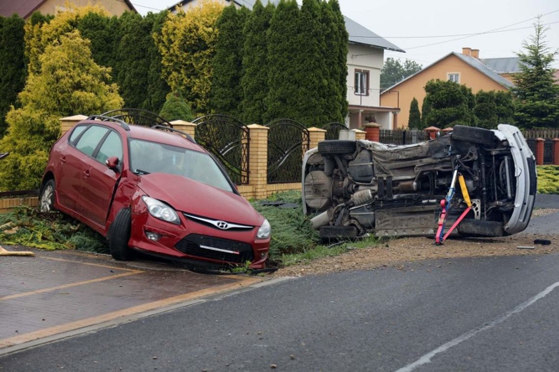 Tragedia na drodze. Rowerzysta potrącony przez samochód