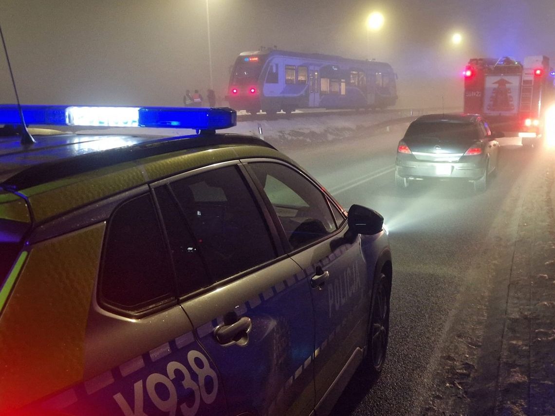 Tragedia na torach! Nie żyje mężczyzna potrącony przez szynobus!