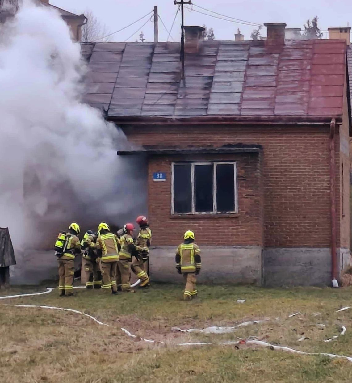 Tragiczny pożar na Podkarpaciu! W zgliszczach domu odnaleziono ciało