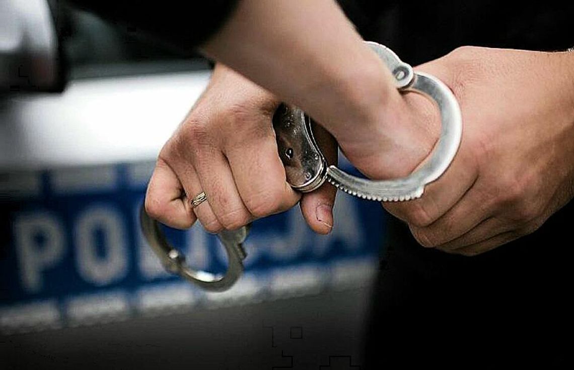 Trzy listy gończe i dwa nakazy. Koniec ucieczki 33-latka