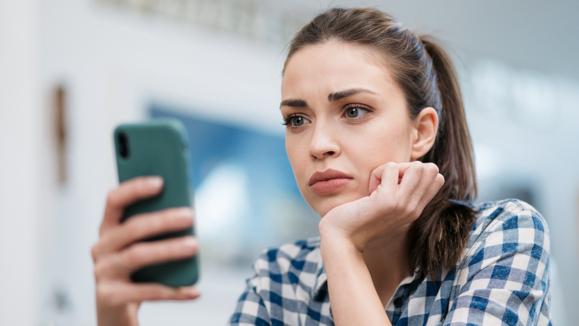 „Twoje pieniądze są zagrożone” – tak oszukali 42-latkę na 130 tys. zł