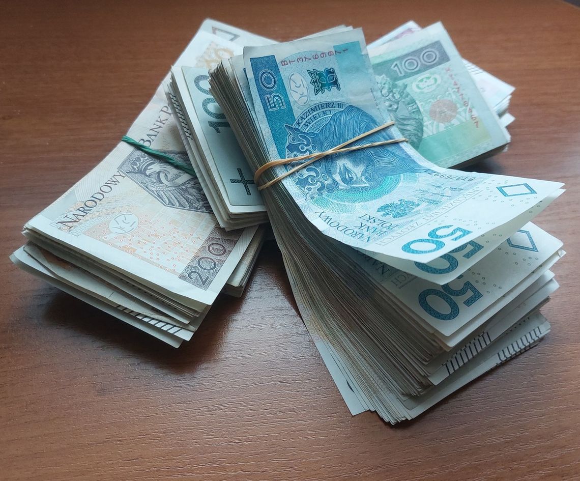 Tymczasowy areszt dla oszusta metodą "na policjanta"