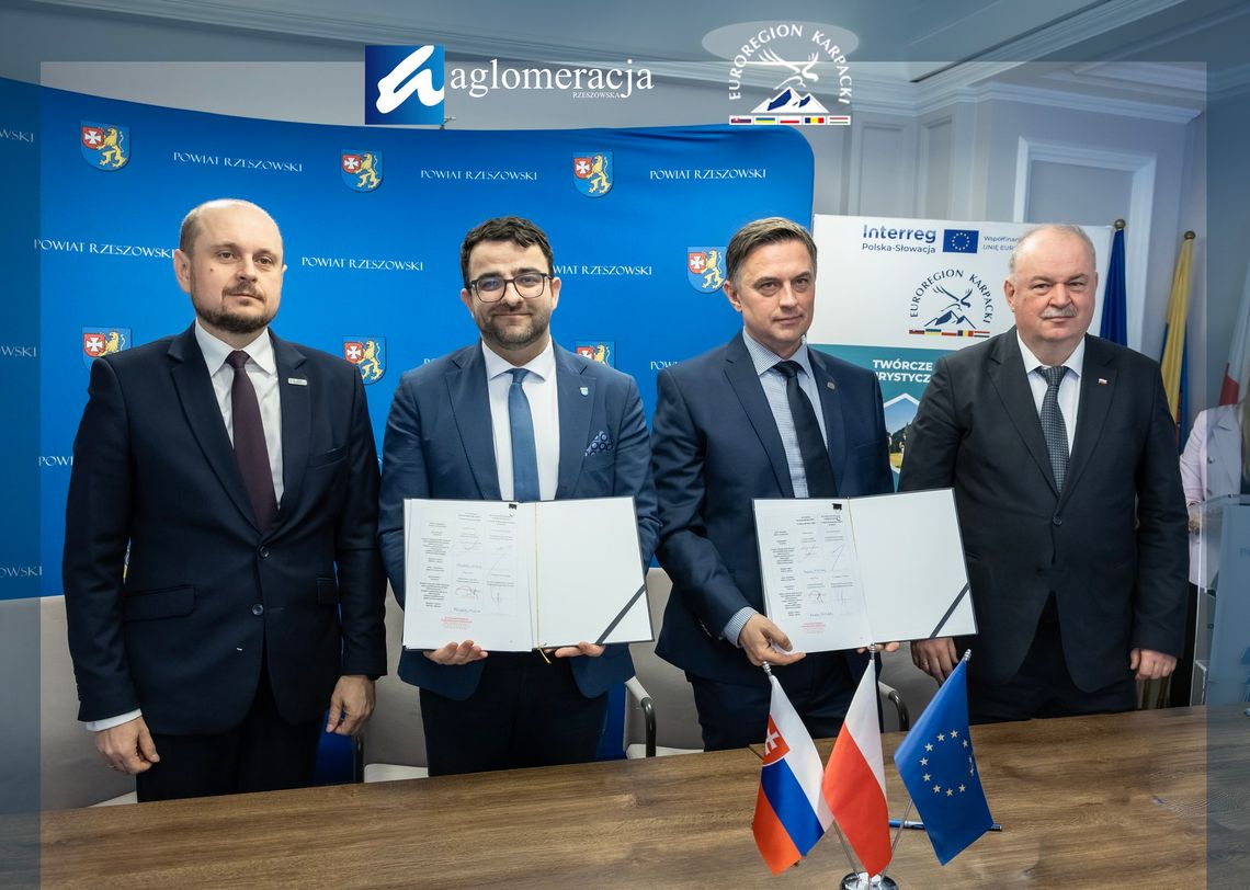 Umowa na projekt „Aktywna turystyka rowerowa bez granic” podpisana w siedzibie Powiatu Rzeszowskiego