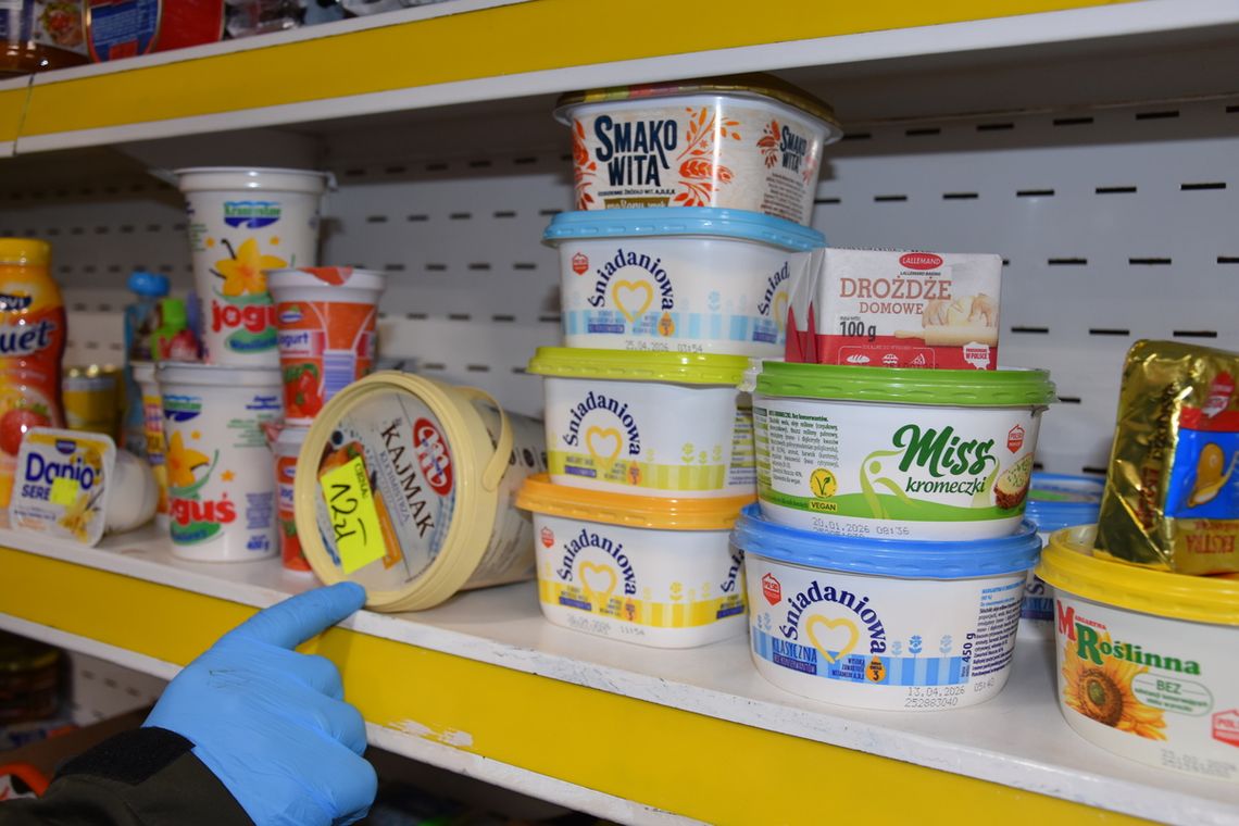 W jednym ze sklepów fałszowano daty ważności produktów do spożycia! W jednym ze sklepów fałszowano daty ważności produktów do spożycia!